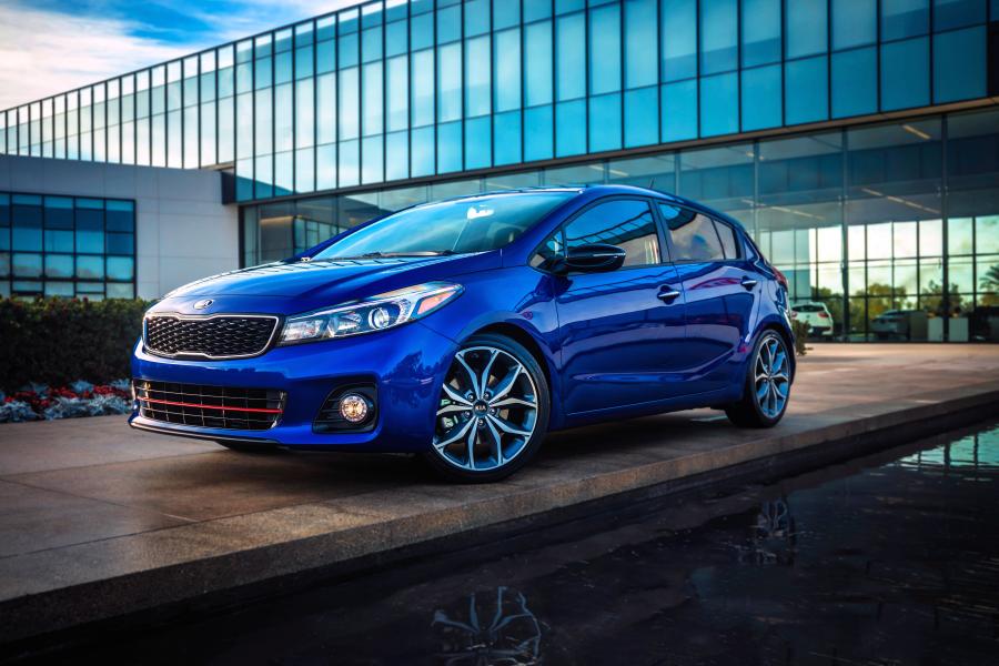  Kia Forte5 2016 года  (фото 21 из 37)